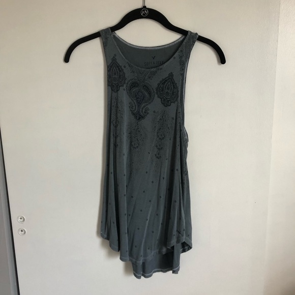 American Eagle Outfitters Tops - Soft and sexy paisley tank